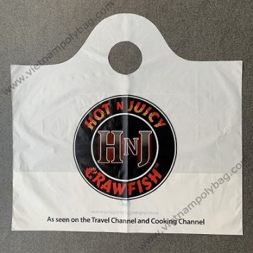 Carrier bags with wave top handle