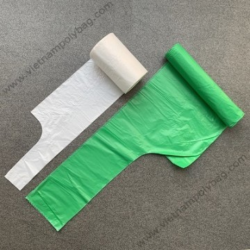 Vest handle bags on roll